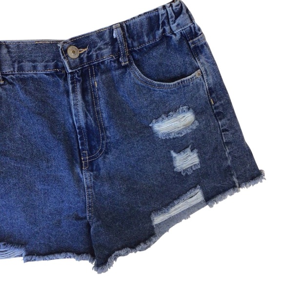 Love Tree Women’s Distressed Denim Shorts Size Large High Rise Frayed Hem - Picture 4 of 8